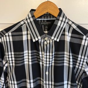 Brand new never worn BR Grant Fit dress shirt